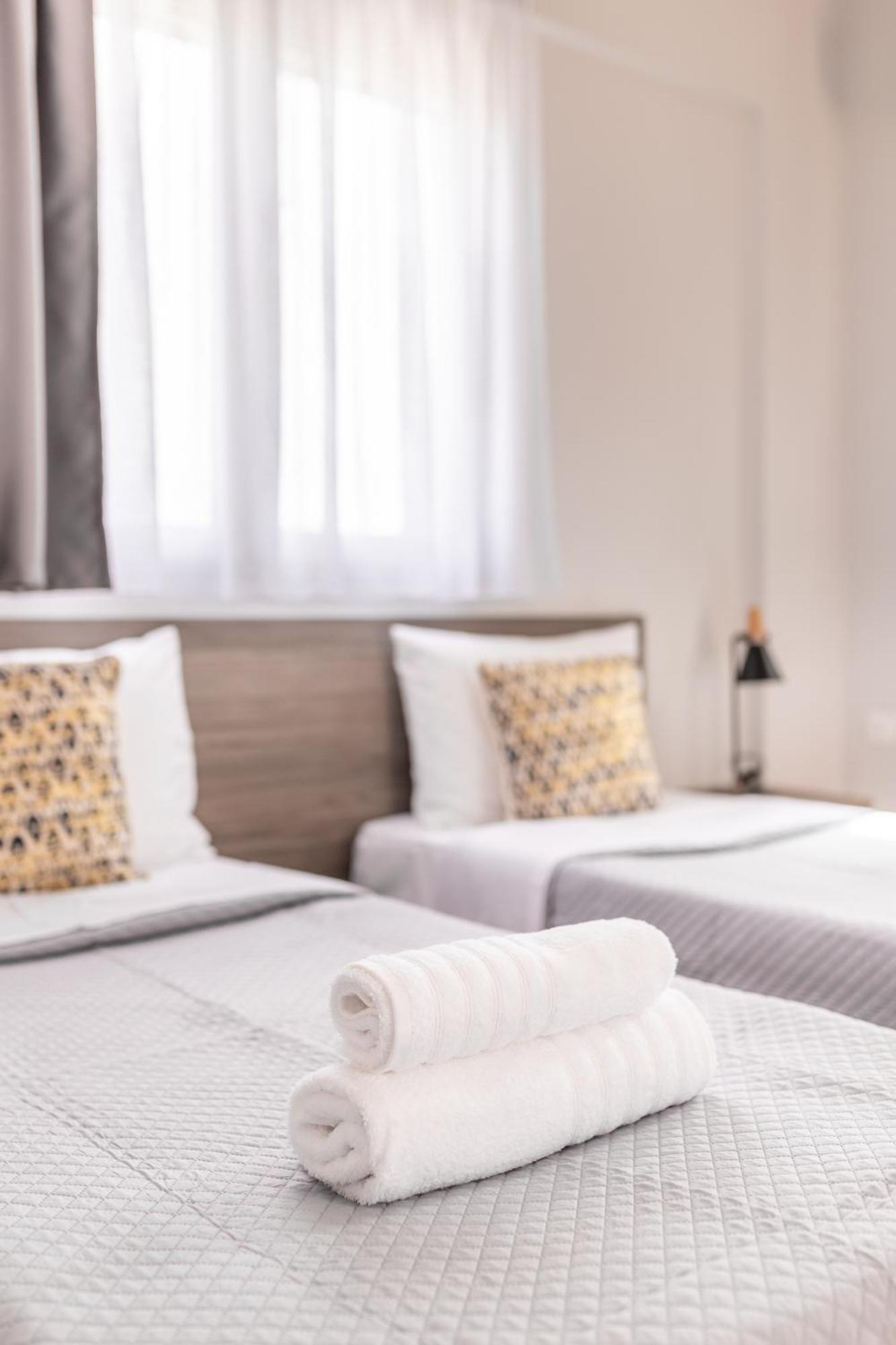 7 Rooms Gerani  Екстериор снимка